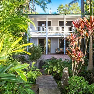 4* Guest house A Beach House At Byron